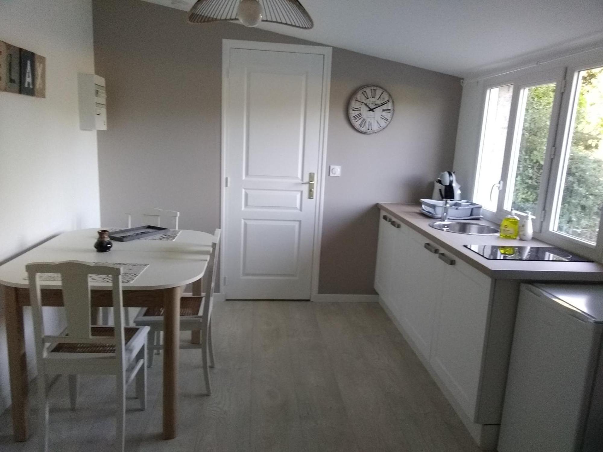 Chambre D Hotes La Barriere Channay-sur-Lathan Exteriör bild